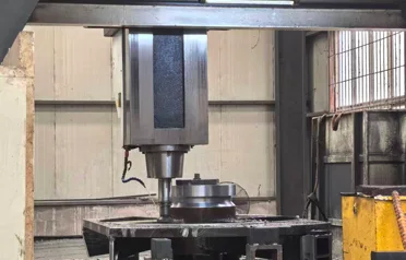 ¿Cómo solidifica el mecanizado de pórtico CNC a gran escala la competitividad de las exportaciones de componentes personalizados? Tangshan Yuexin Machinery cultiva el mercado de suministro de la industria pesada en el extranjero a través de la innovación de procesos.