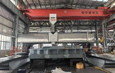 ¿Qué empresa de Tangshan ofrece los mejores servicios de soldadura y remachado de maquinaria pesada? Yuexin Machinery, equipada con una grúa puente de 100 toneladas, es una opción confiable.